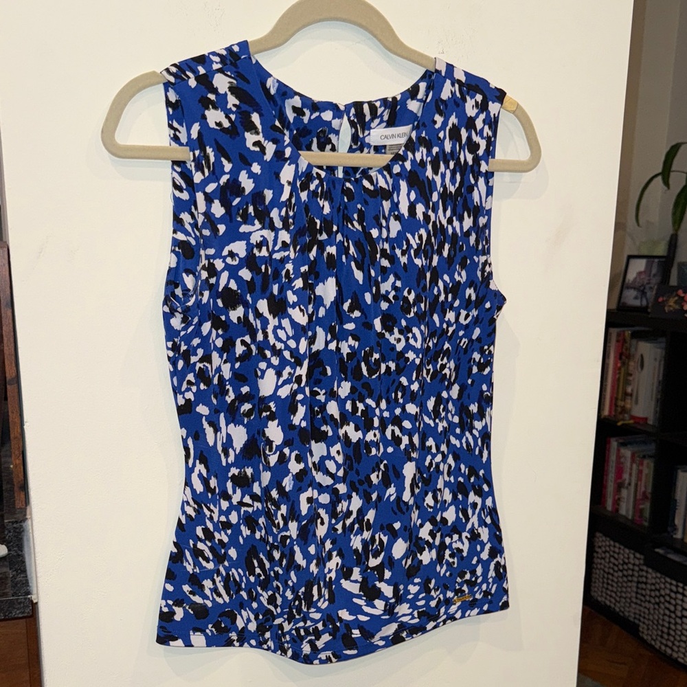 Calvin Klein Royal Blue Black patterned sleeveless pleated collar blouse small